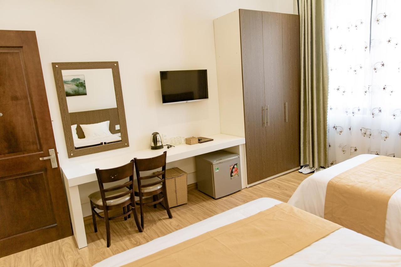 Hotel Khách Sạn Đạt Thịnh Dalat Exterior foto